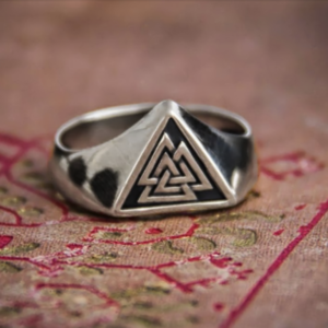 Triangle Valknut Ring – Stainless Steel