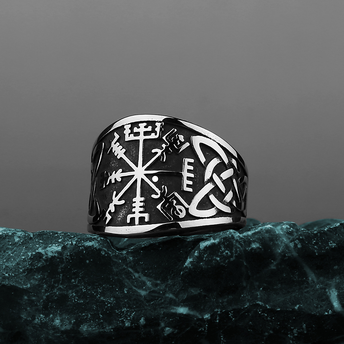 Men's Creative Viking Compass Rune Titanium Steel Ring - Image 3