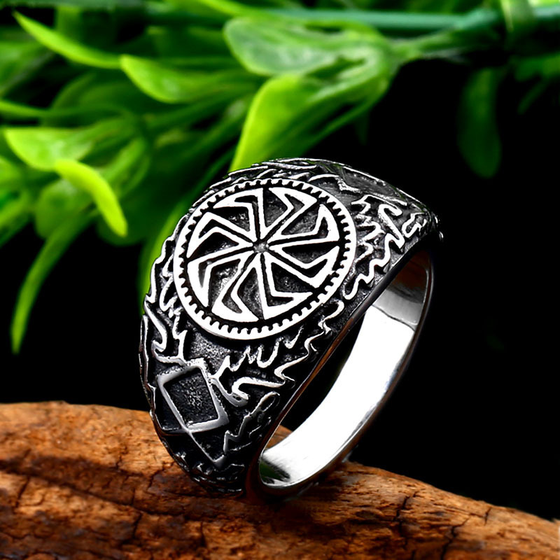 Men's New Retro Personality Titanium Steel Ring - Image 5