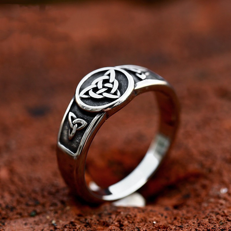 Retro Simple Fashion Men's Ring Titanium Steel Ornament - Image 5