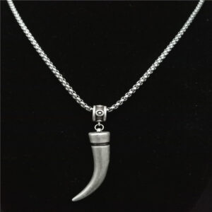 Rock Stitching Necklace Retro Personality Men’s Ivory Pendant Necklace