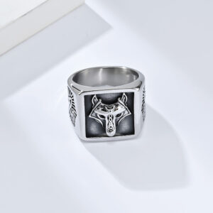Retro Nordic Style Viking Wolf Head Titanium Steel Ring