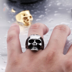 Titanium steel men’s skull ring