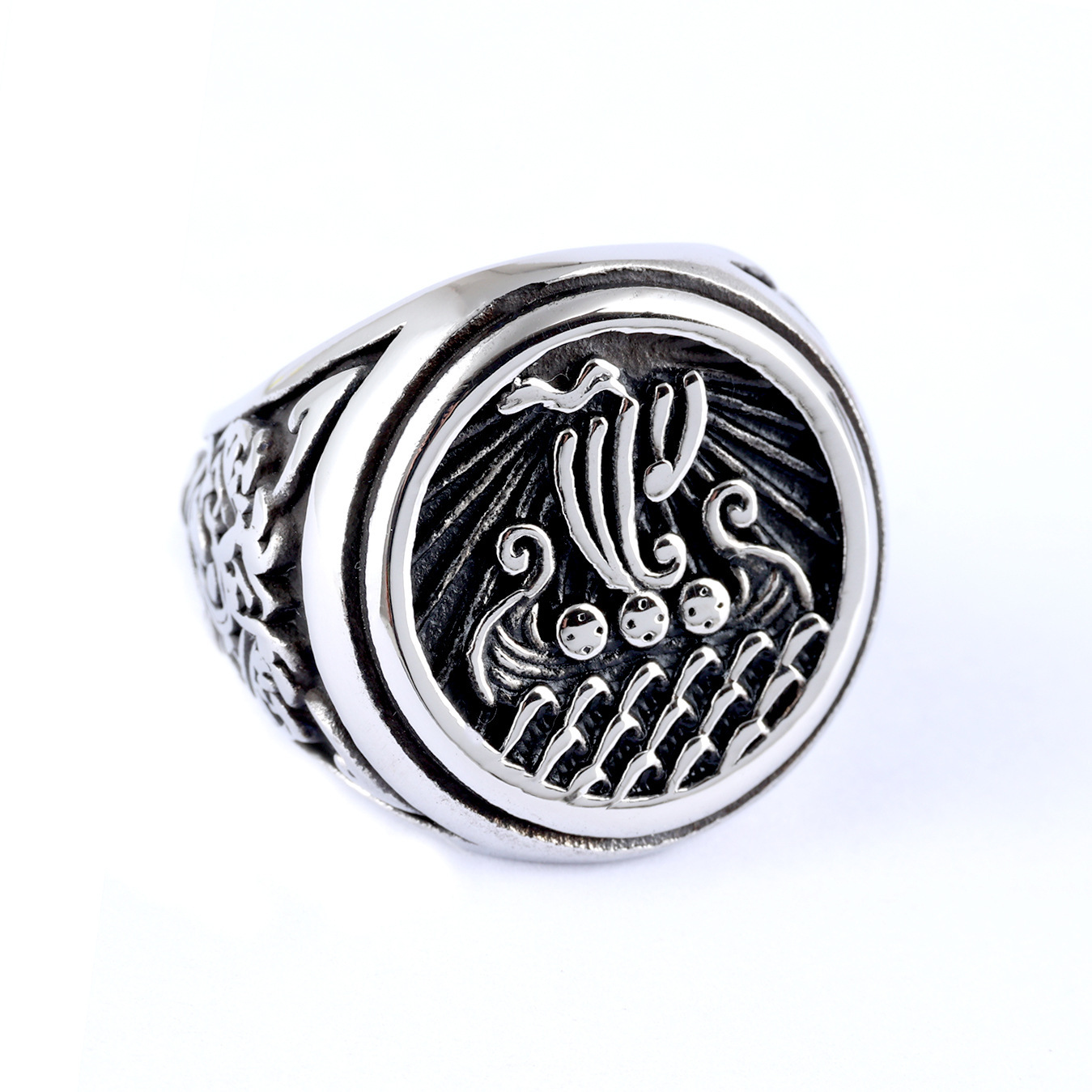 Viking Nautical Seal Shaped Viking Totem Ring - Image 2