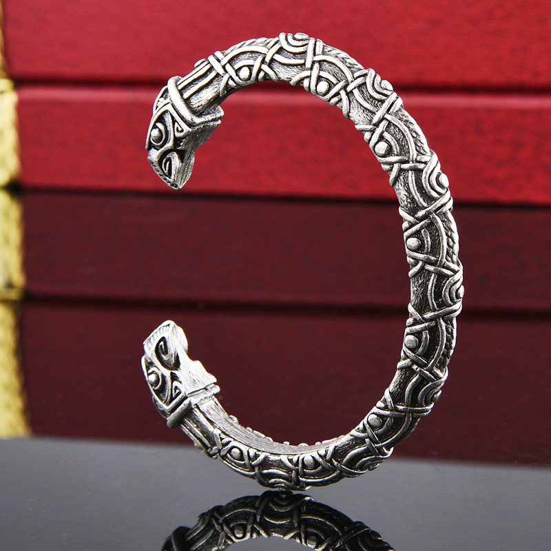 Exquisite Viking Aoding Crow Head Bracelet - Image 7